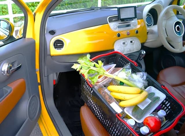 車内に積んだお買い物の品